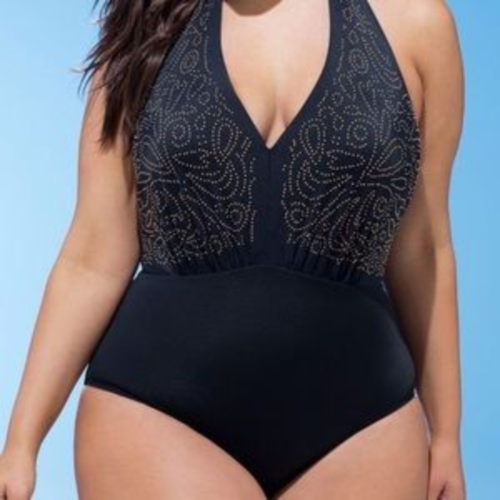 Swimsuits for All Opulent Halter Swimsuit